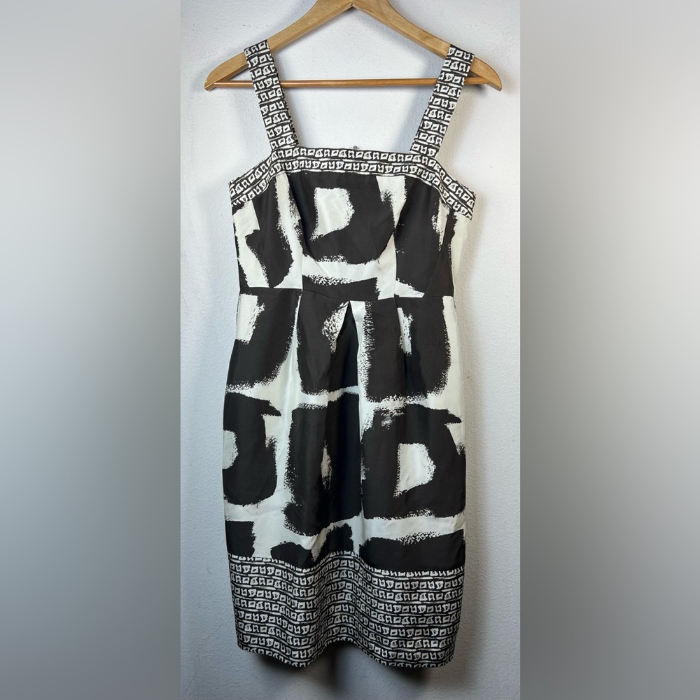 Banana Republic women’s size 4 100% silk Brown White Dress sleeveless lined